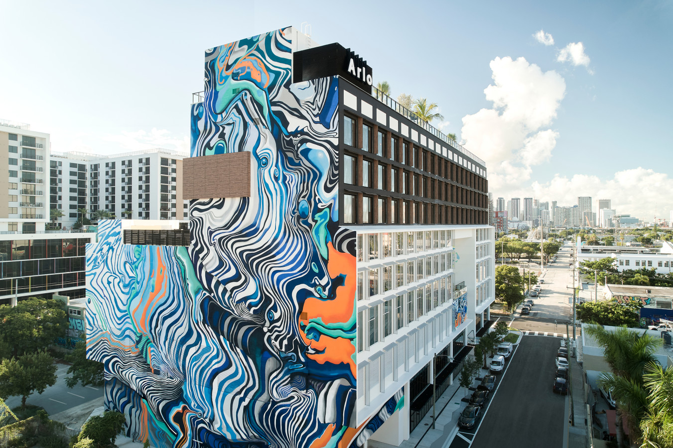 https://assets.simpleviewinc.com/simpleview/image/upload/c_fit%2Cw_1440%2Ch_900/crm/miamifl/20220913_Wynwood_Exterior_Mural1_907641EB-C295-46F7-8E70E342B1D2474E_ff29f72c-459c-47ba-a6df352ea1a489f7.jpg